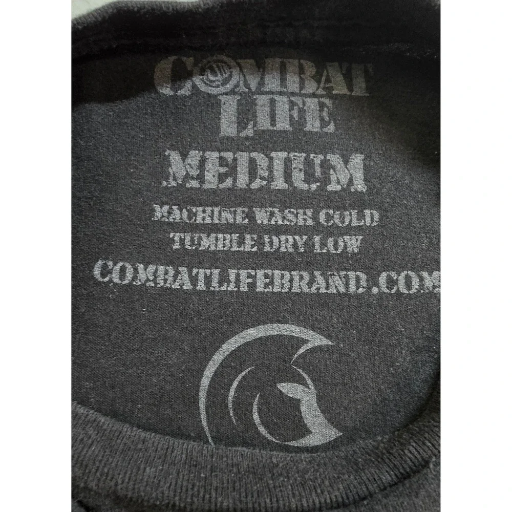 Property Of Combat Life Mens Black‎ Tshirt Medium Pre-Owned Good Condition
